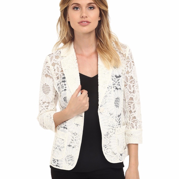 Trina Turk Jackets & Blazers - Trina Turk "Alvah" Lace Blazer Jacket Cream
